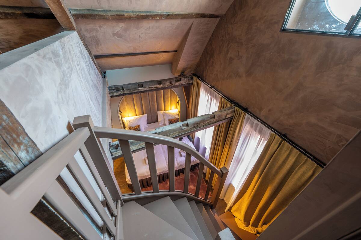 Family Quadruple Room | Minibar, desk, iron/ironing board (on request), WiFi (free)