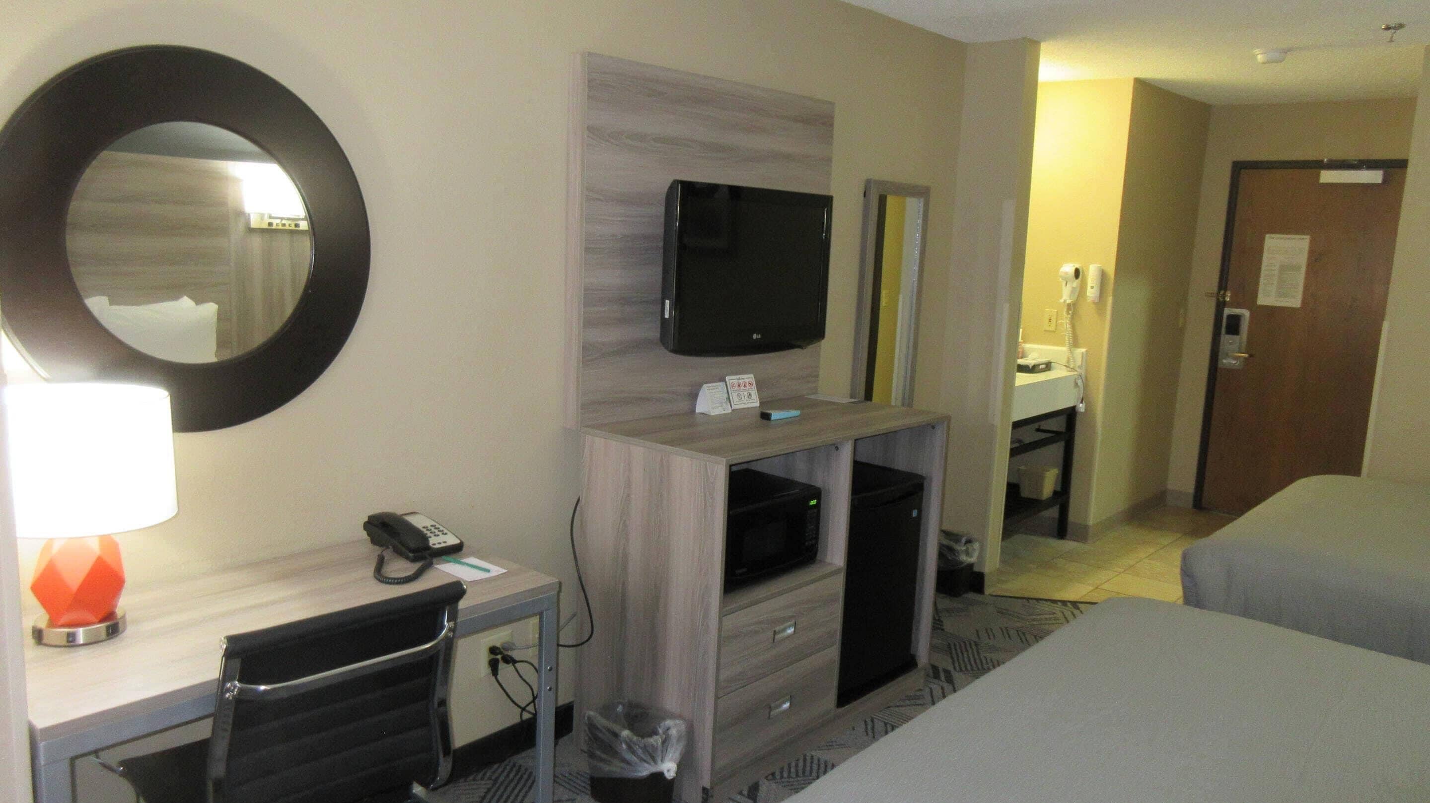 Standard Room, 2 Queen Beds, Non Smoking | 1 bedroom, premium bedding, individually decorated