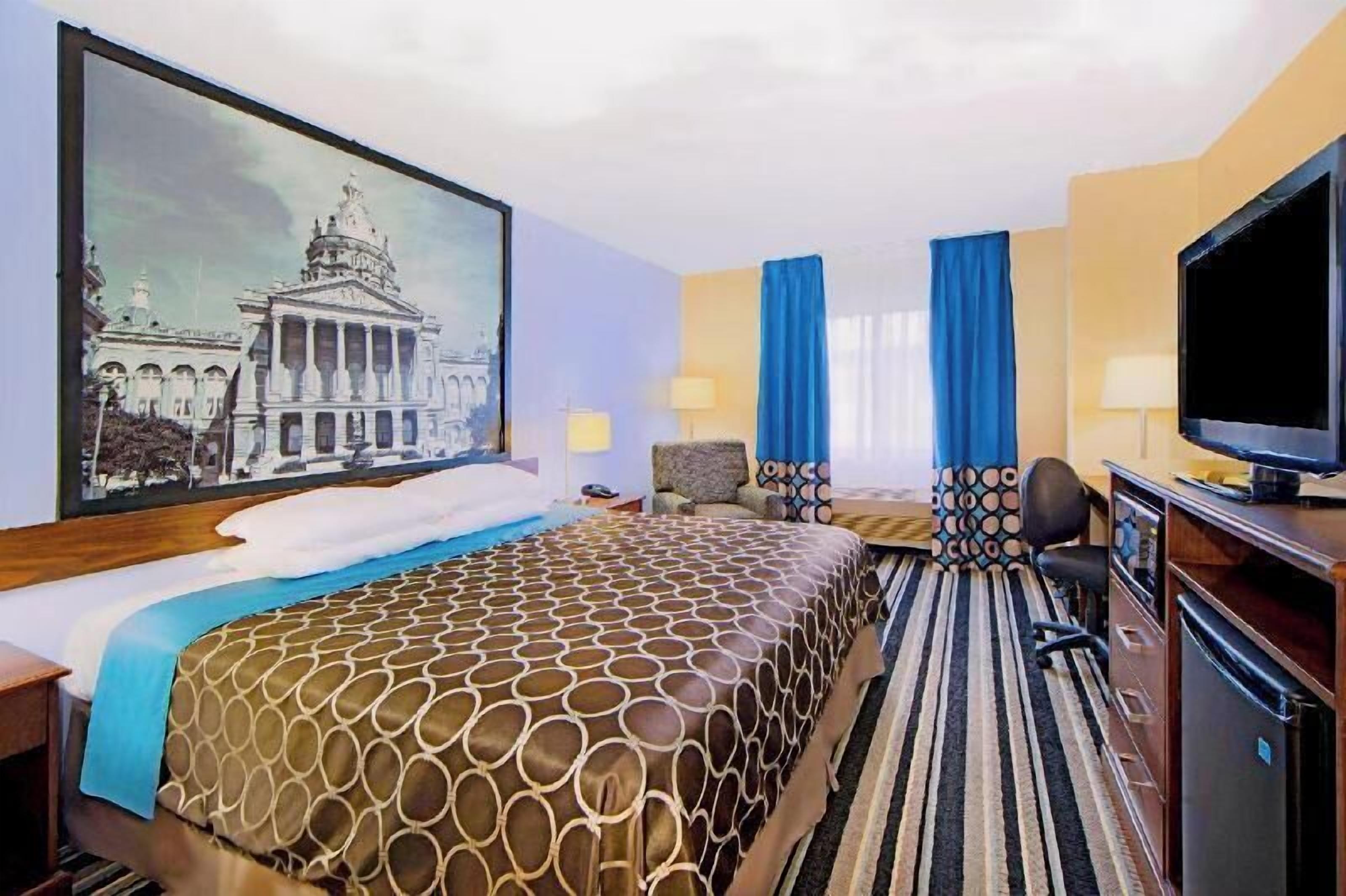 1 bedroom, premium bedding, individually decorated