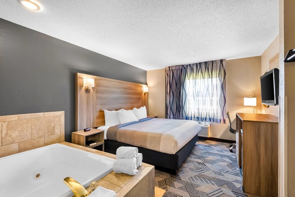 1 bedroom, premium bedding, individually decorated