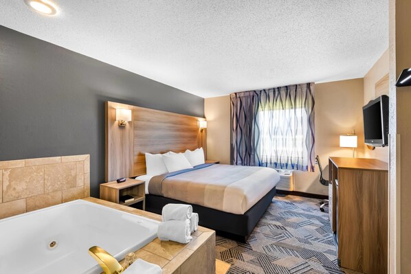 1 bedroom, premium bedding, individually decorated - Quality Inn Fairfield (Fairfield)