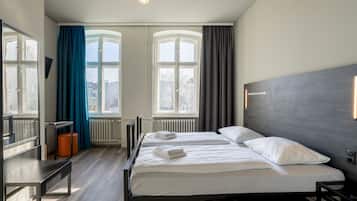 Free WiFi, bed sheets