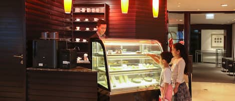 Snack bar