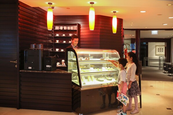 Snack bar