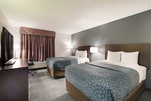 Rom – standard, 2 dobbeltsenger, ikke-røyk | Skrivebord, strykejern/-brett og ekstrasenger (mot et tillegg)