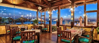 Coral Beach Resort - Sharjah