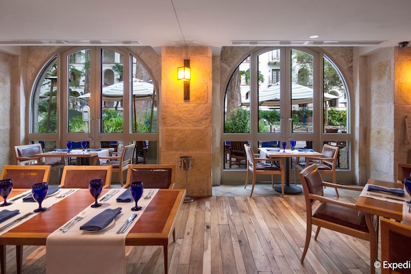 2 Restaurants, Frühstück