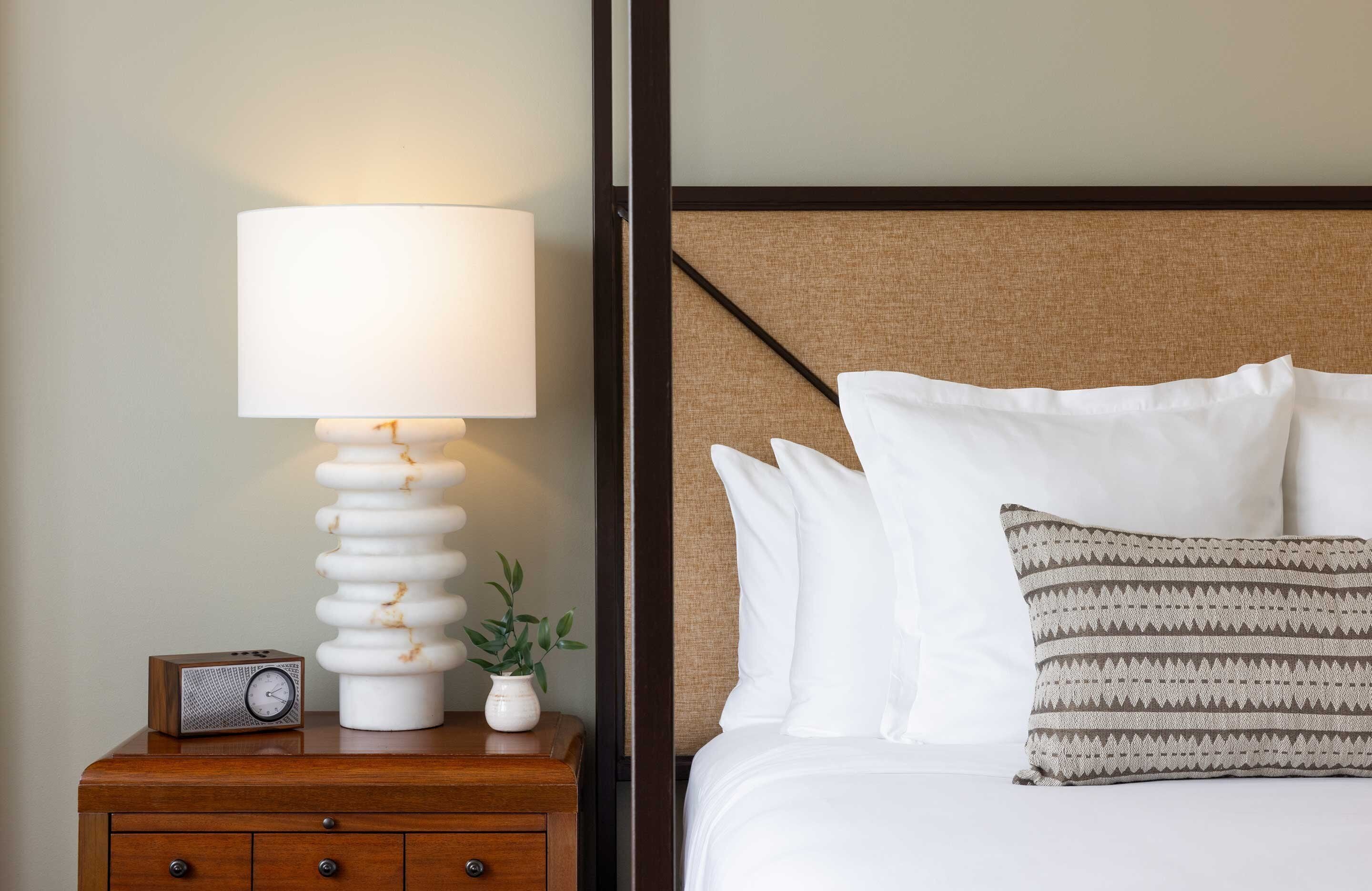 Egyptian cotton sheets, premium bedding, pillowtop beds, minibar