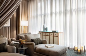 Couples treatment rooms, sauna, hot tub, steam room, body treatments - Mokara Hotel & Spa San Antonio (San Antonio)