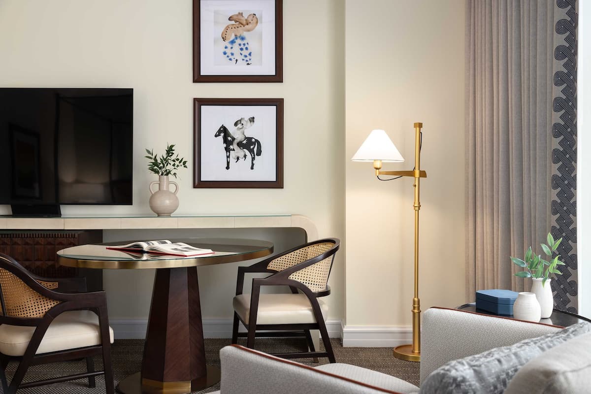 Room, 1 King Bed, Balcony (Luxury Spa Room) | Egyptian cotton sheets, premium bedding, pillowtop beds, minibar