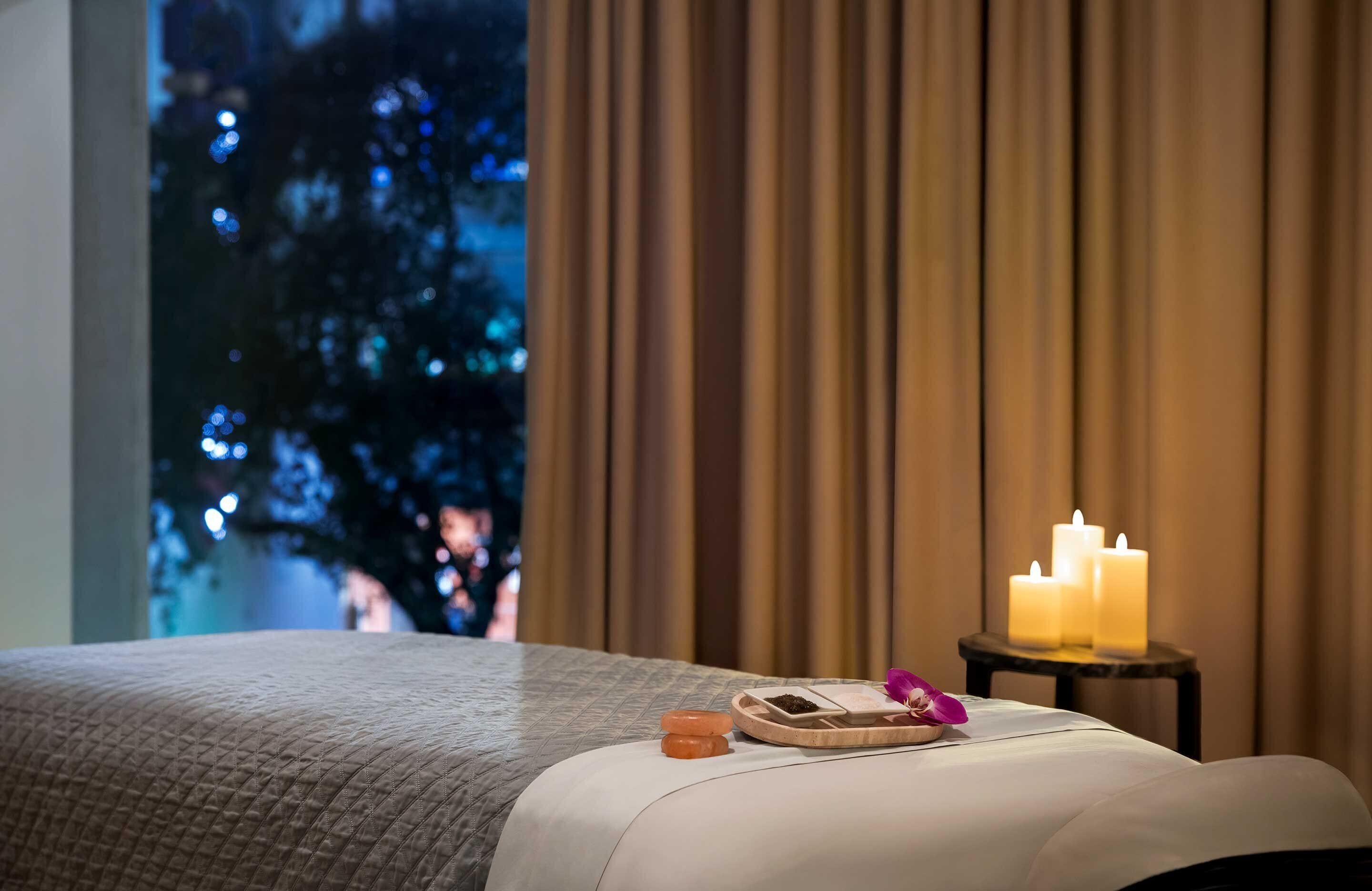 Couples treatment room(s), sauna, hot tub, steam room, body treatments