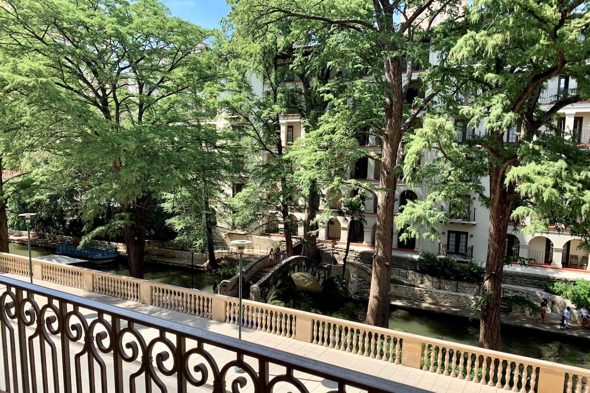 Room, 1 King Bed, Balcony (Luxury Spa Room) | Balcony view