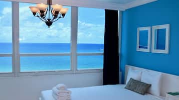 Couette en duvet d'oie, surmatelas, minibar