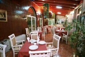 Frokost serveres