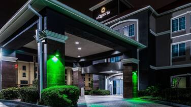 La Quinta Inn & Suites by Wyndham Tomball
