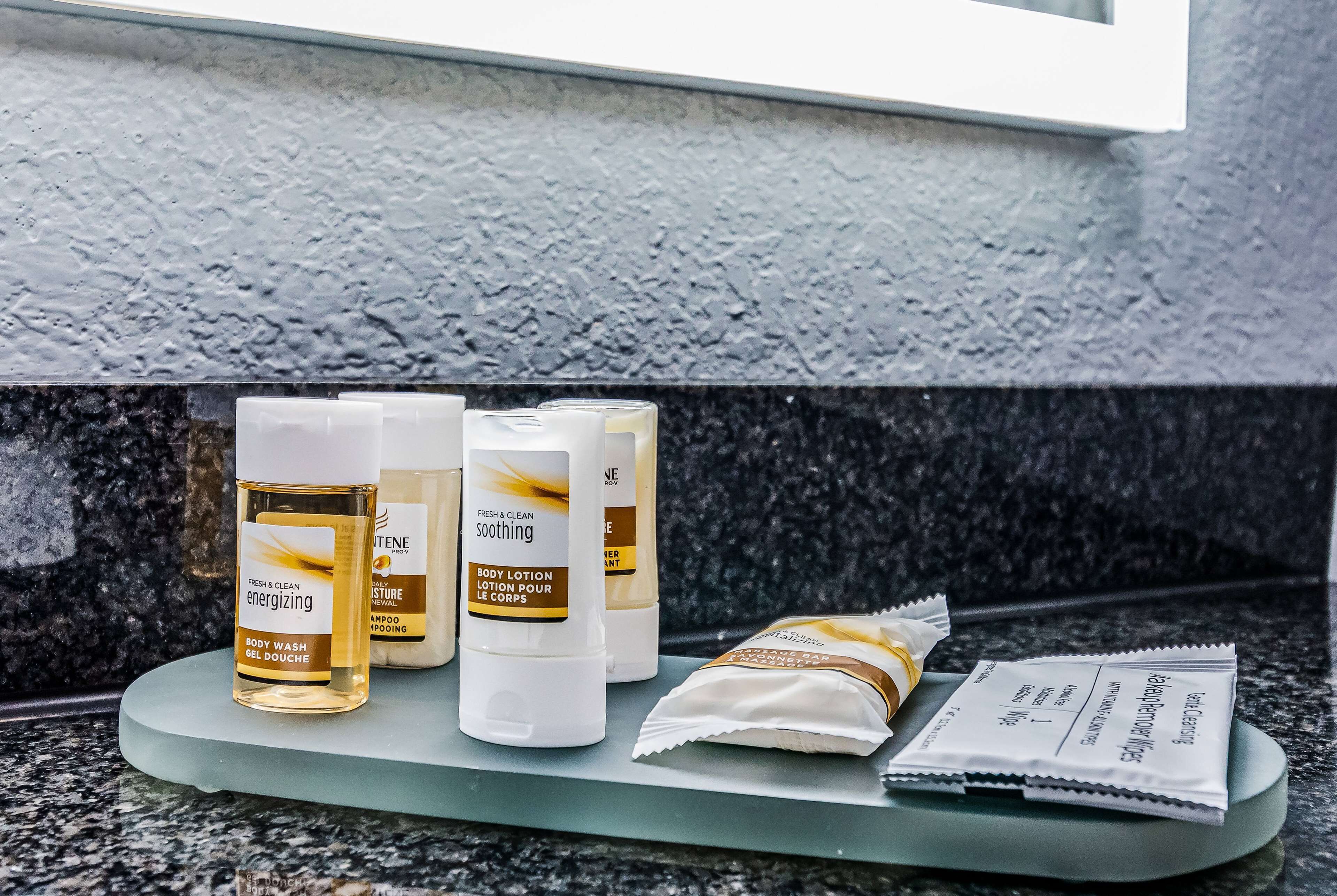 combined shower/bathtub, free toiletries, hair dryer, towels