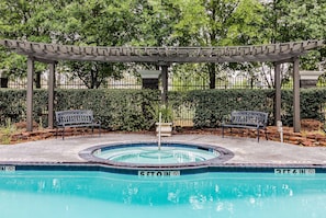 Piscine extérieure