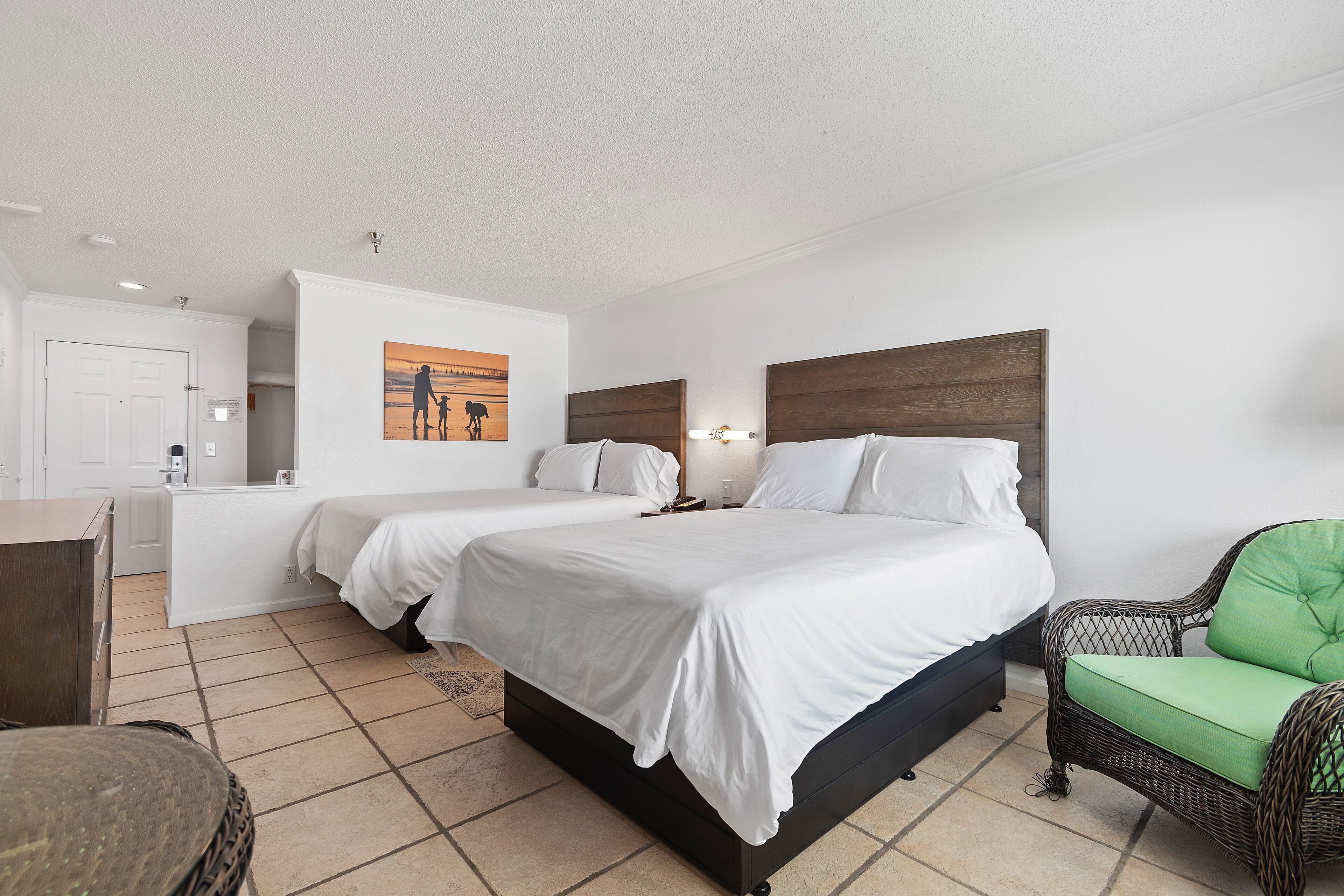 oceanfront 2 queen beds | premium bedding, blackout curtains, iron/ironing board, free wifi