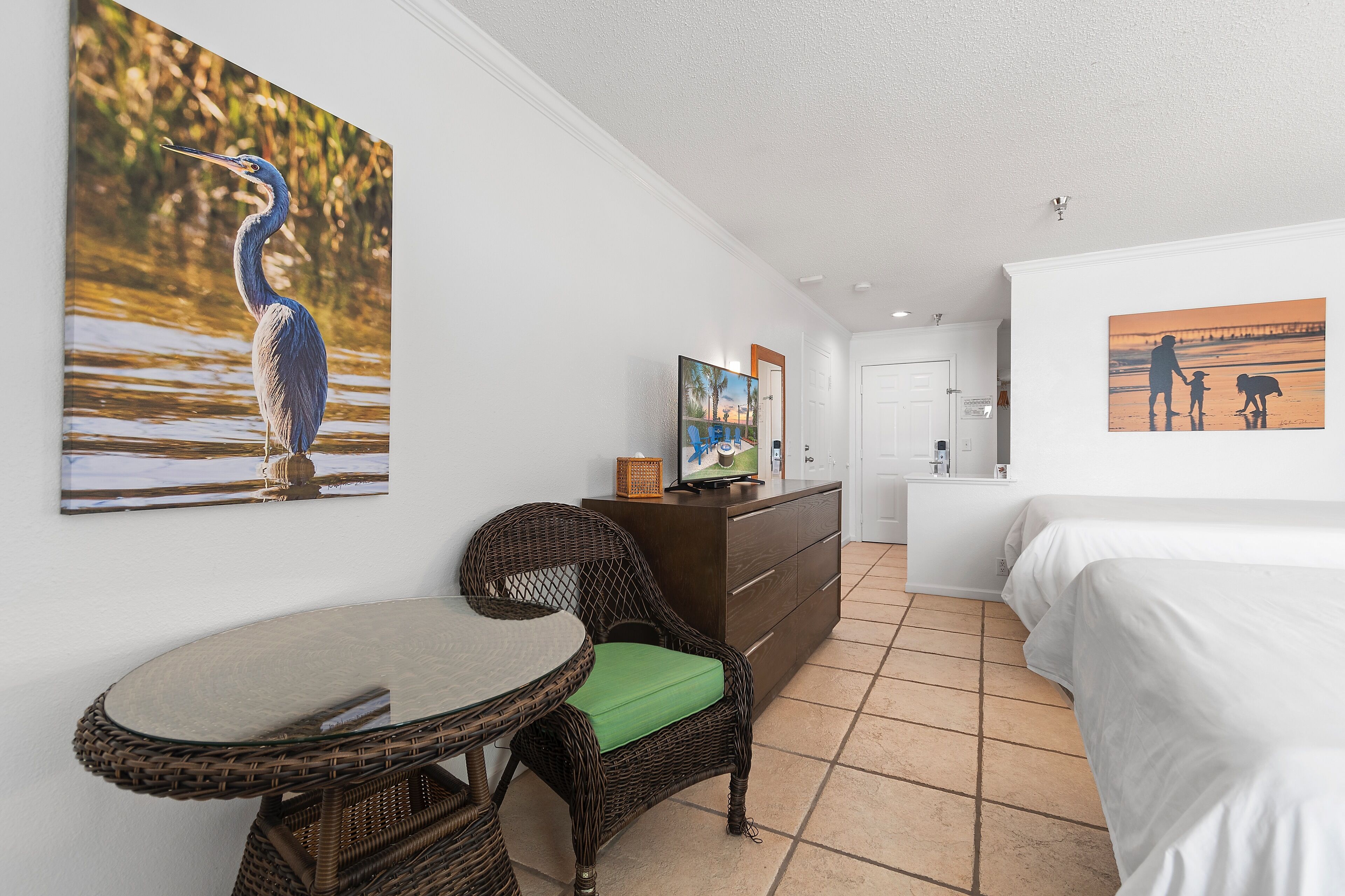 oceanfront 2 queen beds | premium bedding, blackout curtains, iron/ironing board, free wifi