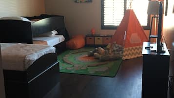 Family Suite, 2 Bedrooms, 2 Bathrooms, River View | Desk, blackout curtains, cots/infant beds, free WiFi