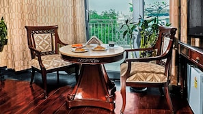 Suite with Airport Pickup