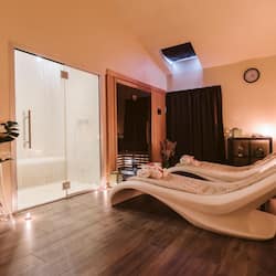 Sauna, Turkish bath, body treatments, facials, manicures and pedicures
