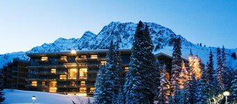 ลอดจ์ แอท สโนว์เบิร์ด