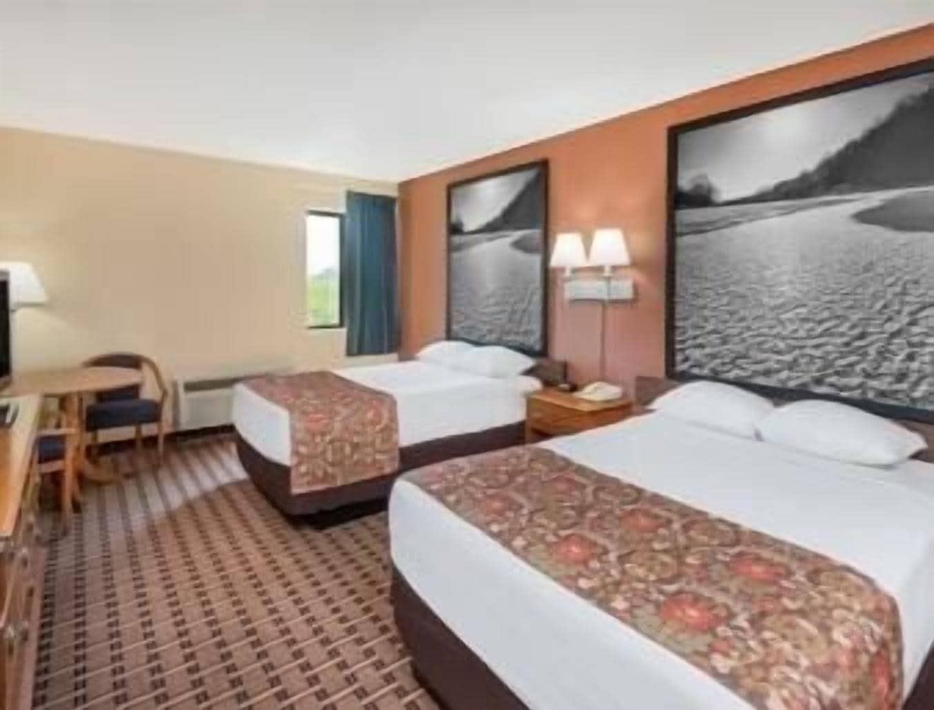 Laptop workspace, blackout drapes, free cribs/infant beds, free WiFi