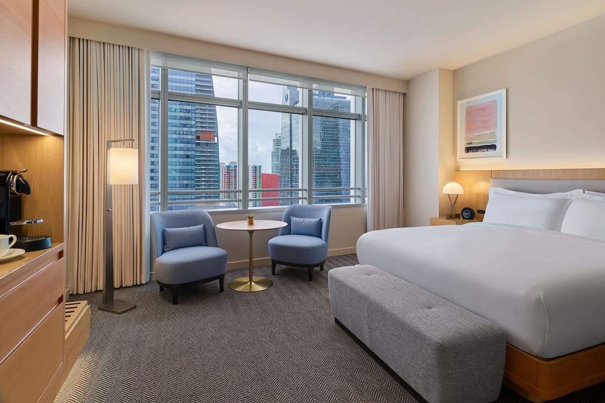 1 bedroom, Egyptian cotton sheets, premium bedding, pillowtop beds