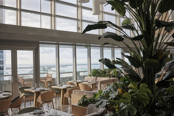 2 Restaurants; Frühstück und Abendessen werden serviert