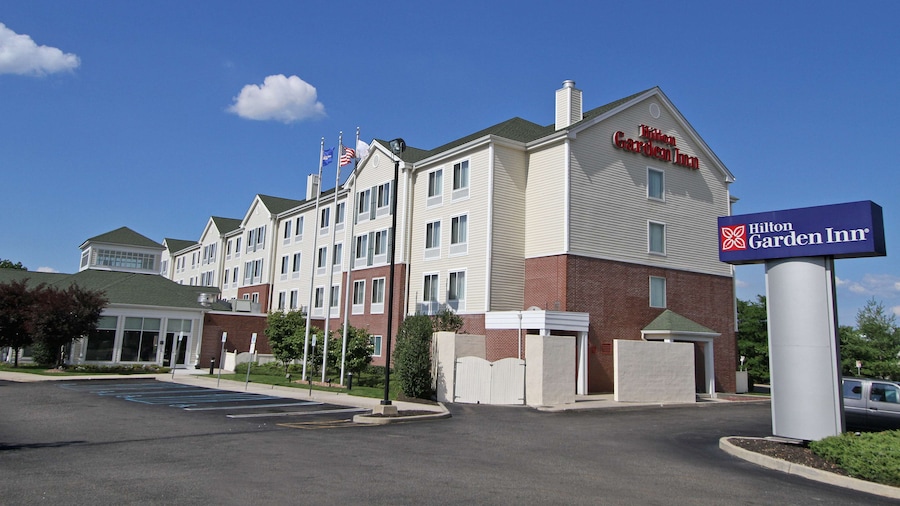 Hilton Garden Inn Westbury