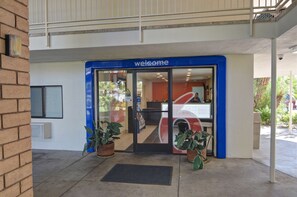 Majoituspaikan sisäänkäynti