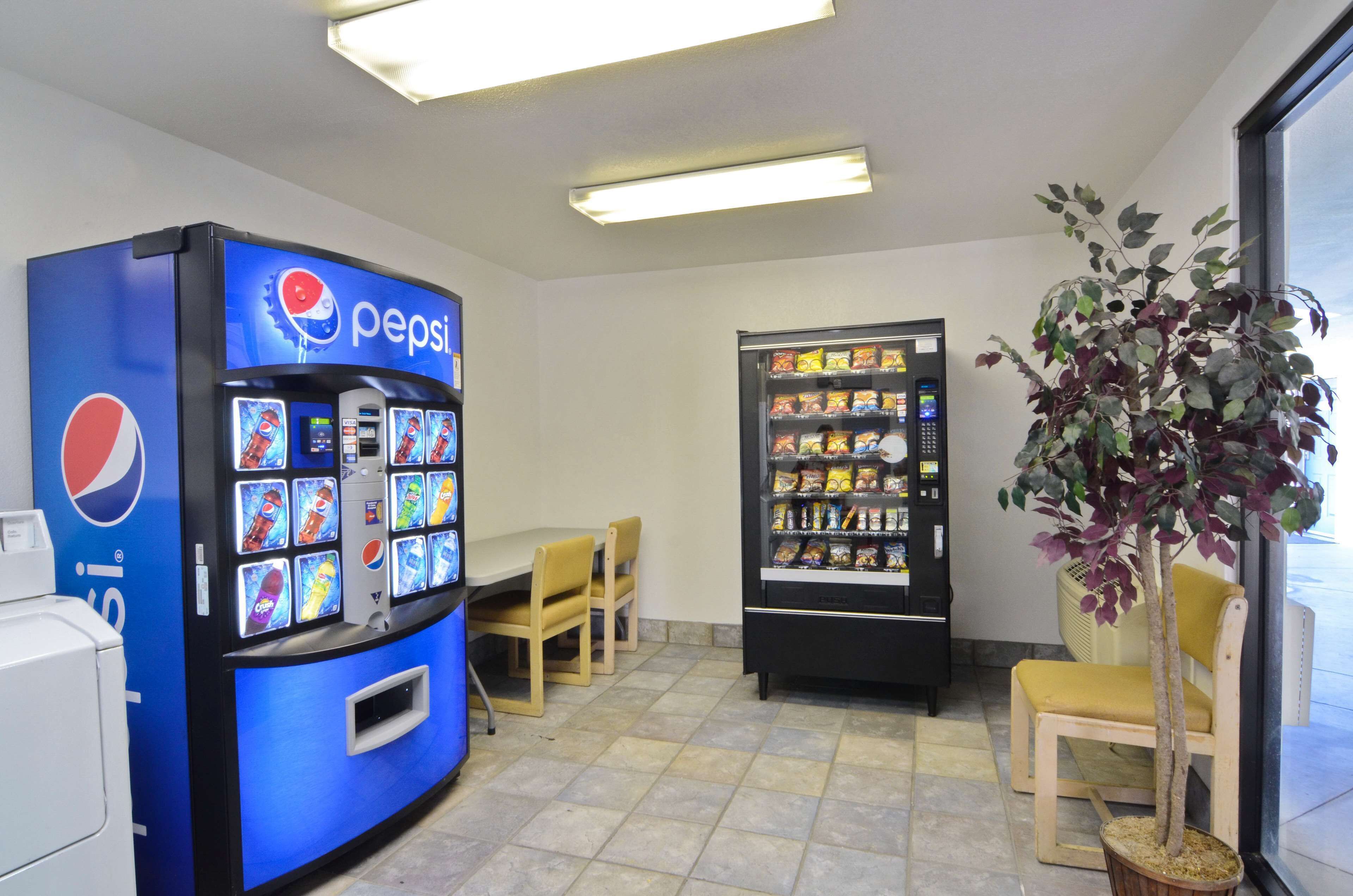 Photo - Motel 6-Palm Springs, CA - East - Palm Canyon