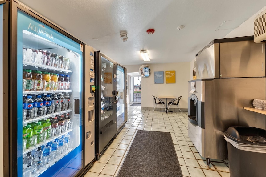 Does Motel 6 Have Microwaves in Every Room?