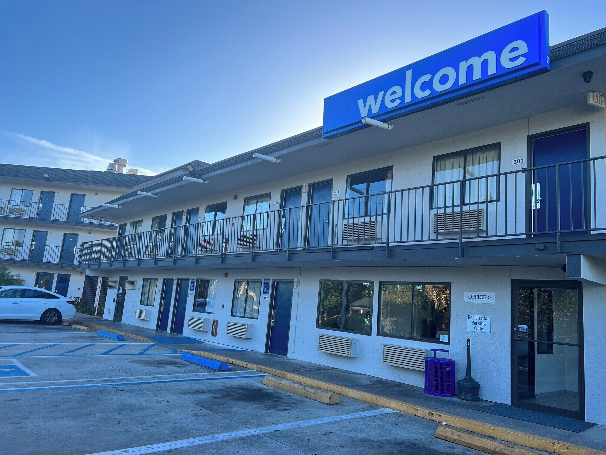 Photo - Motel 6 Lakeland, FL