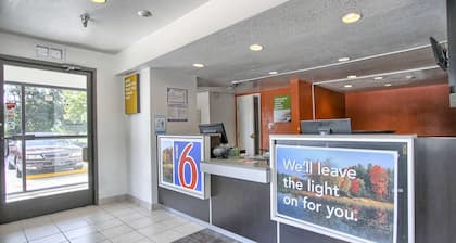 Motel 6 New Cumberland, PA - Harrisburg - Hershey South