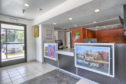 Motel 6 New Cumberland, PA - Harrisburg - Hershey South