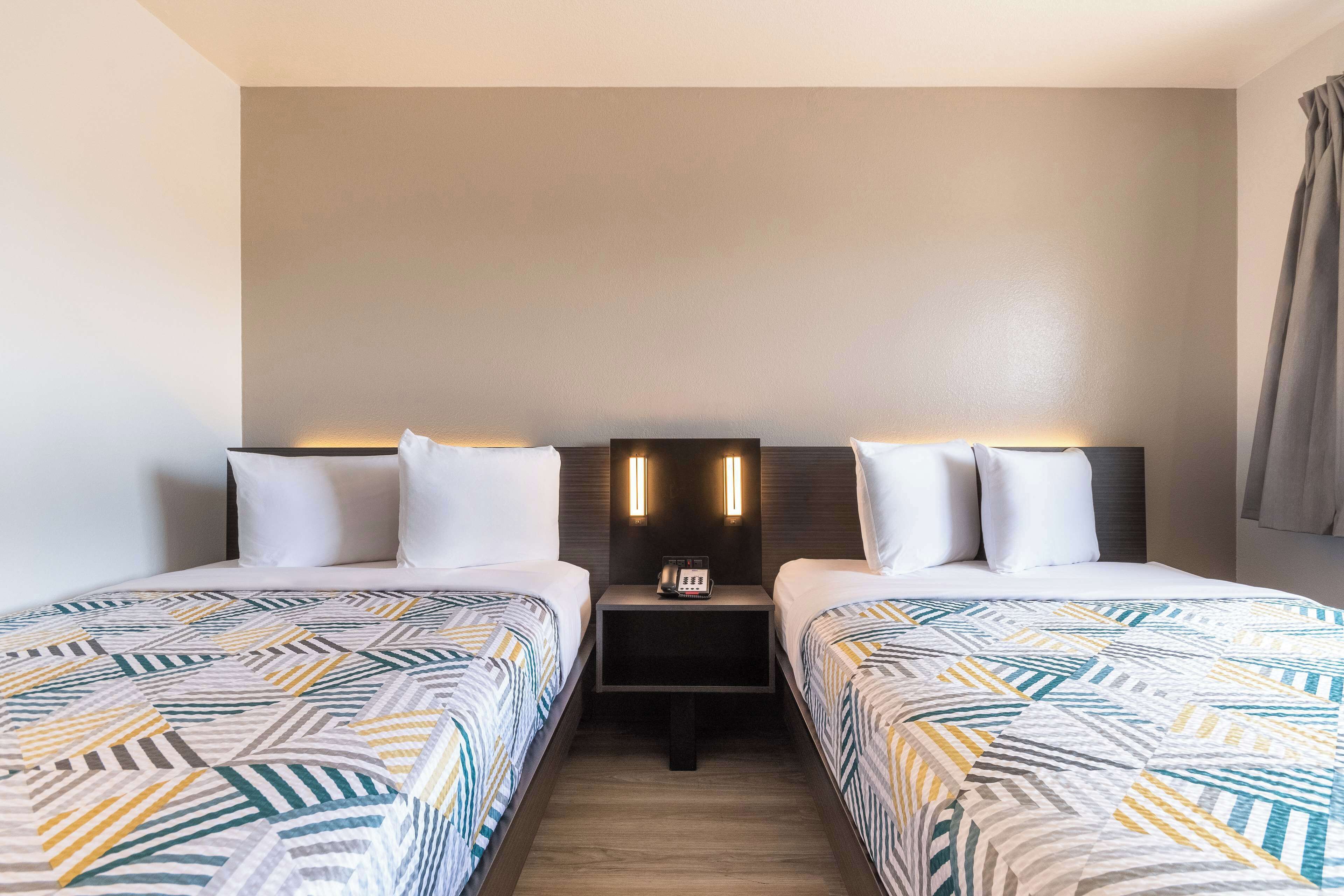 Photo - Motel 6-Rolling Meadows, IL - Chicago Northwest