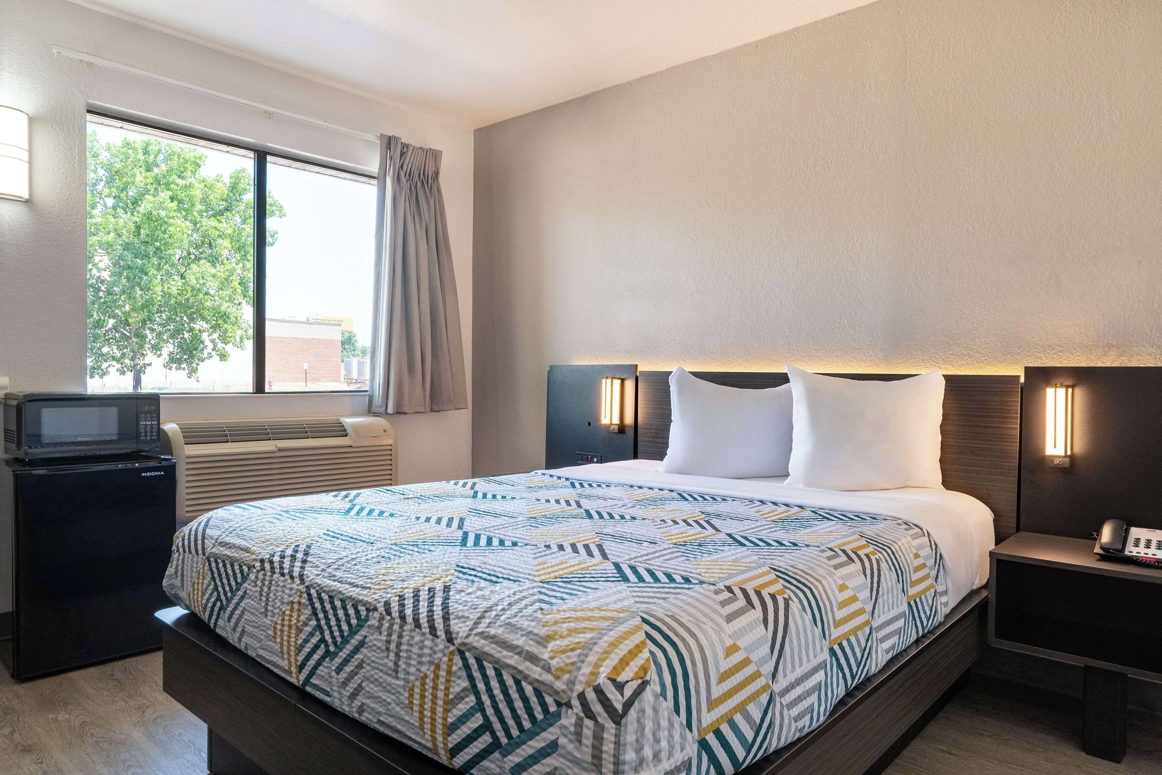 Bureau, Wi-Fi gratuit, draps fournis