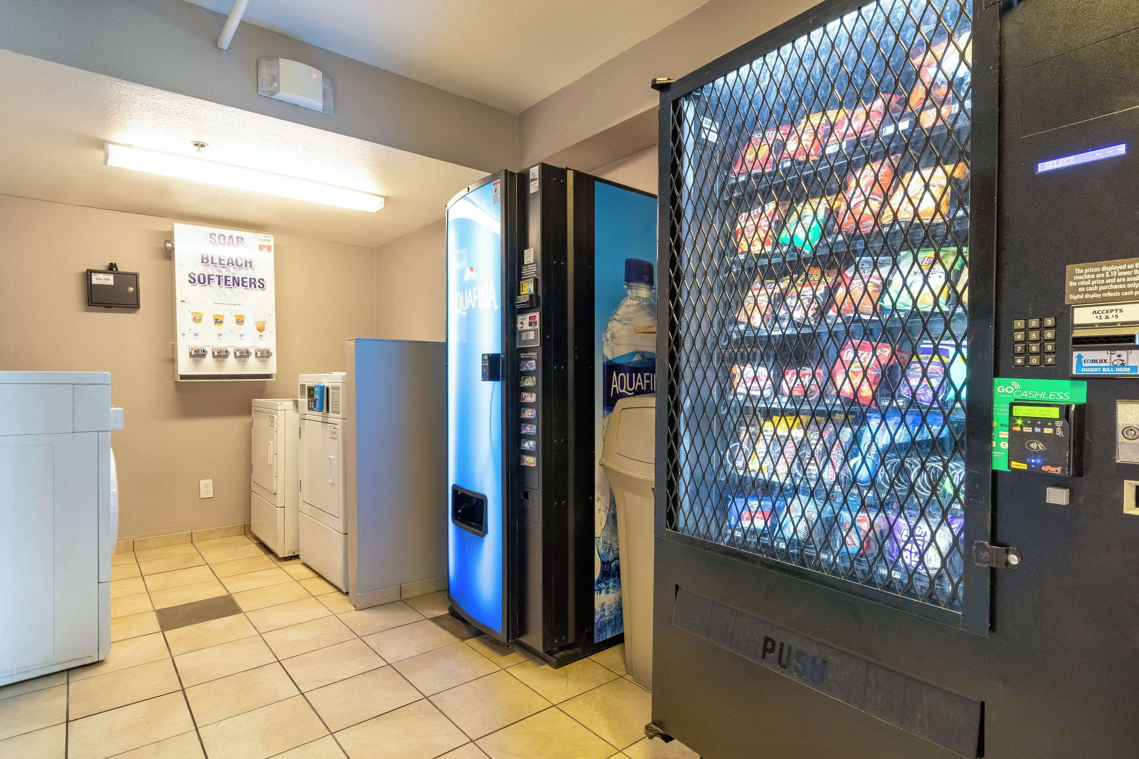 Photo - Motel 6-Rolling Meadows, IL - Chicago Northwest