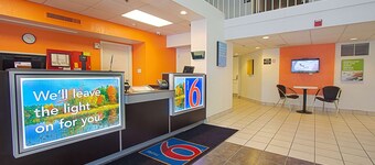 Motel 6 East Brunswick, NJ