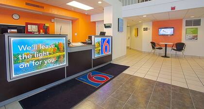 Motel 6 East Brunswick, NJ