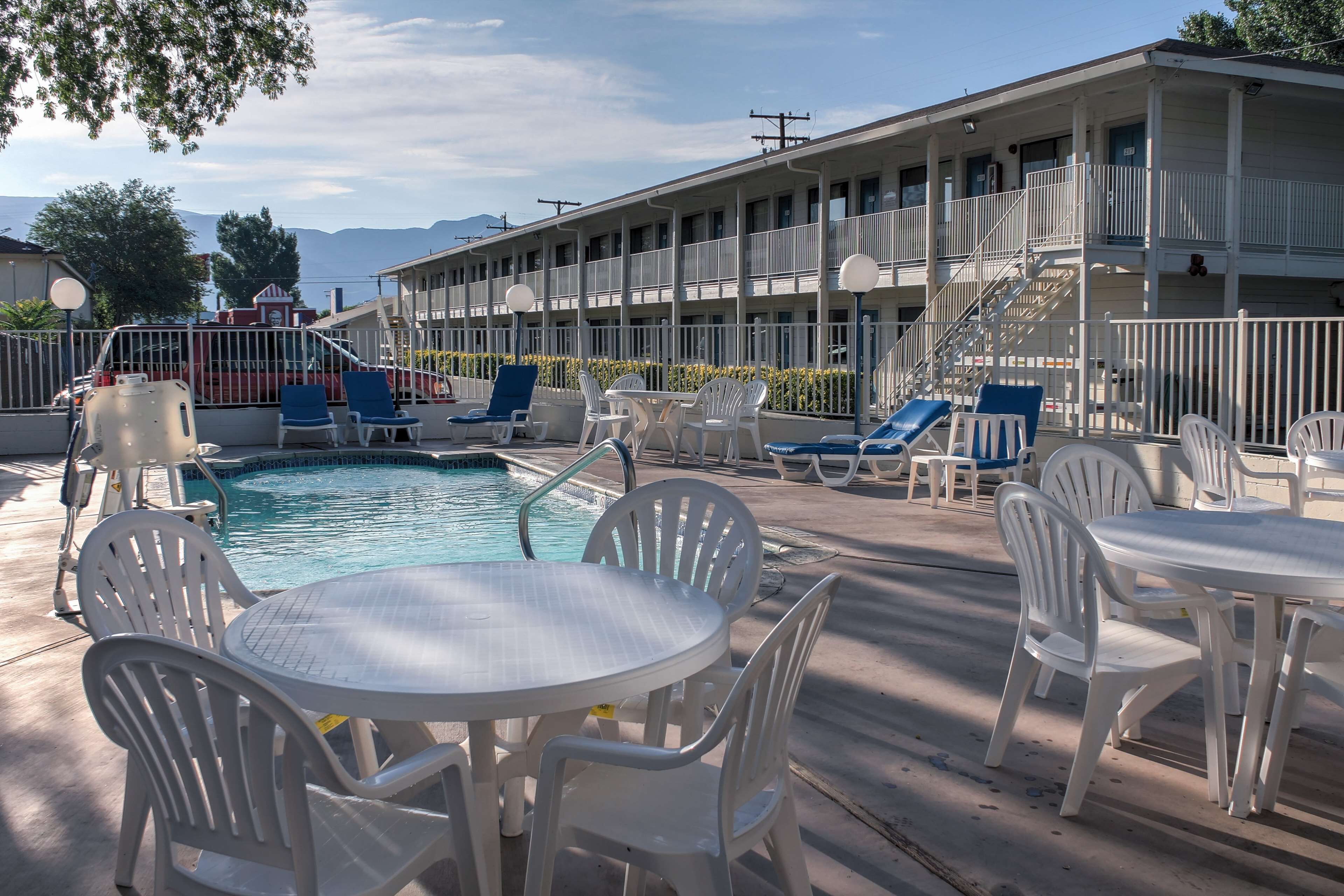 Photo - Motel 6-Bishop, CA