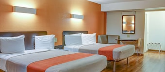 Motel 6 Bishop, CA