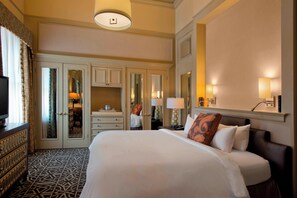 Premium bedding, pillowtop beds, minibar, in-room safe
