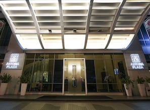 Property entrance - Astoria Plaza (Pasig)