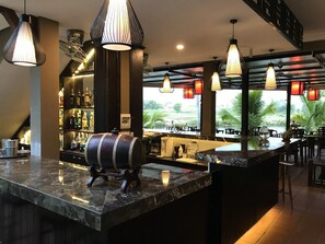 Bar (en la propiedad)