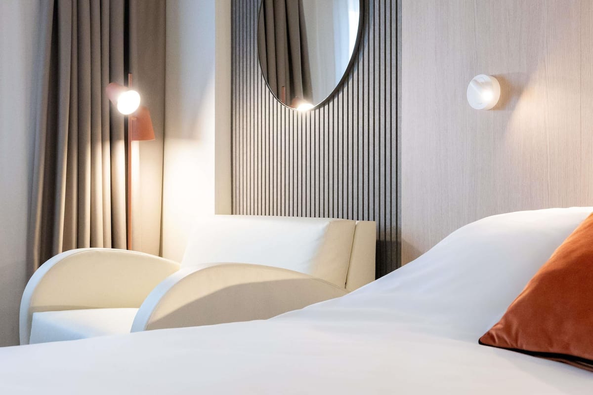 Superior-rum - 1 queensize-säng med bäddsoffa | Minibar, värdeförvaringsskåp på rummet och individuell inredning