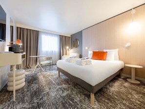 Minibar, safe på rommet, individuelt dekorert og individuelt innredet