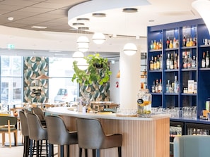 Serves breakfast and dinner - Novotel Paris 13 Porte d'Italie (Le Kremlin-Bicetre)